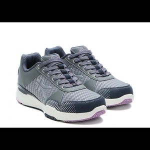 Kuru Quantum Mesh Fitness Sneakers 8